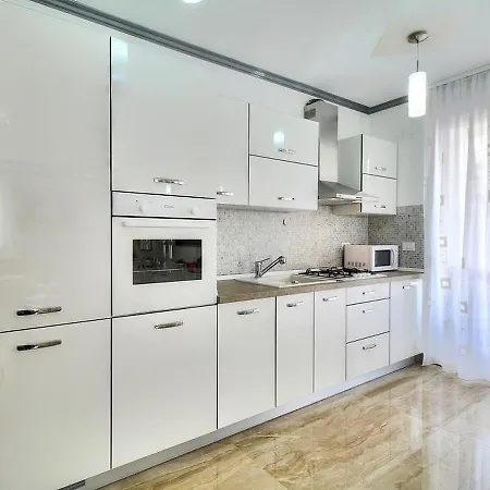 بيت للعطل Villa Riccardo أوماغ